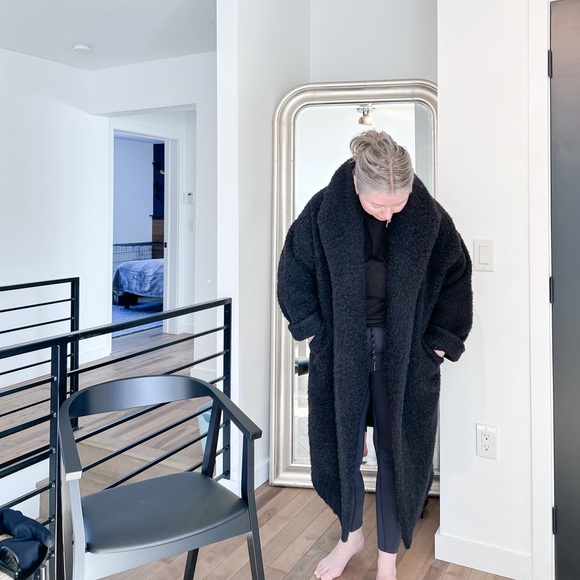 Babaton Oversized Wool Teddy Coat - Picture 8 of 14